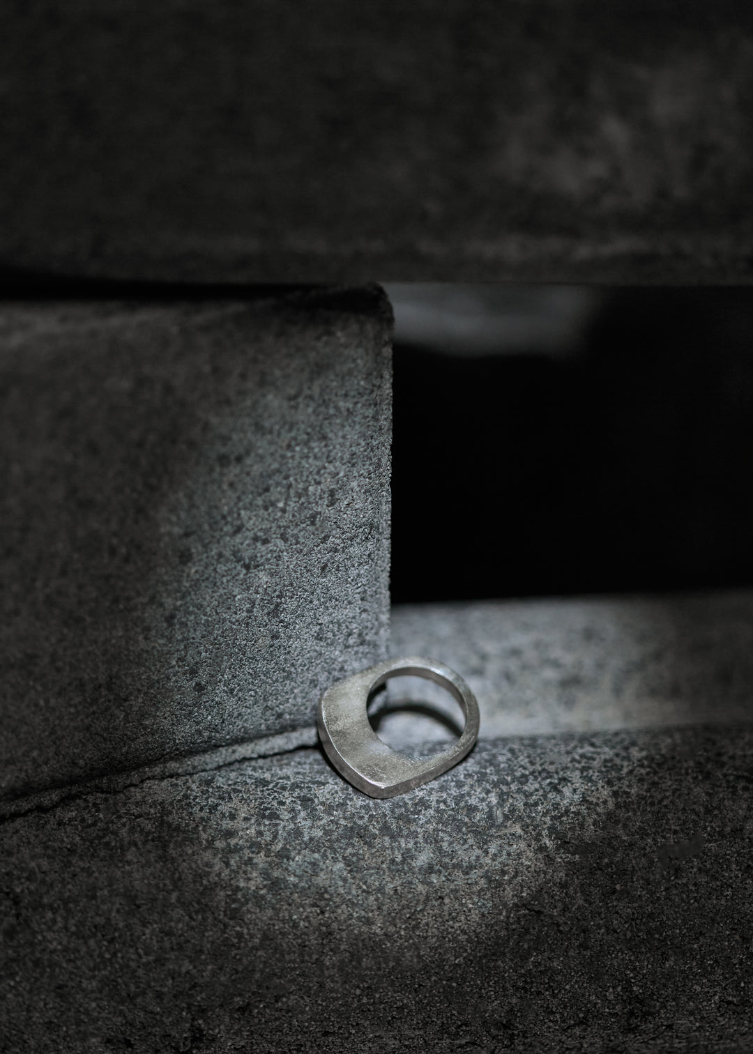 Silver ring Yomna - Product photo